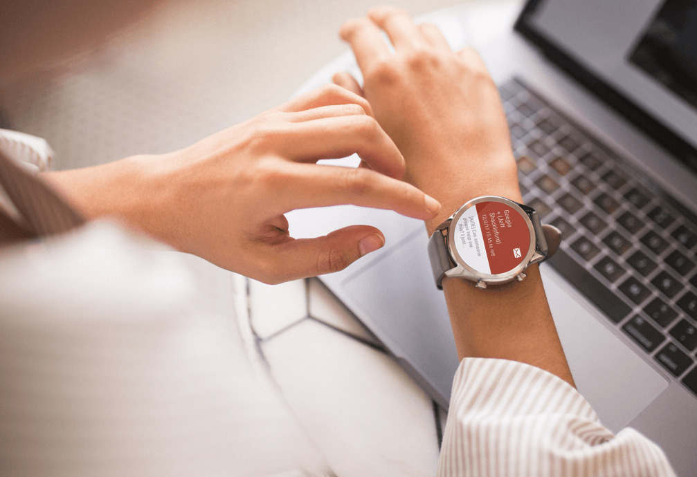 Išmanusis laikrodis Mobvoi TicWatch C2+, Juodos spalvos korpusas su juodos spalvos odiniu dirželiu aprašymas - Prekės nuotrauka