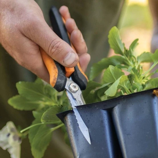 Fiskars Solid™ Daugiafunkcinis kirpiklis (SP320) aprašymas - Prekės nuotrauka