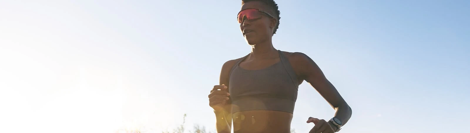 Garmin „QuickFit®“ 22 mm laikrodžio dirželiai Baltojo akmens spalvos silikonas aprašymas - Prekės nuotrauka