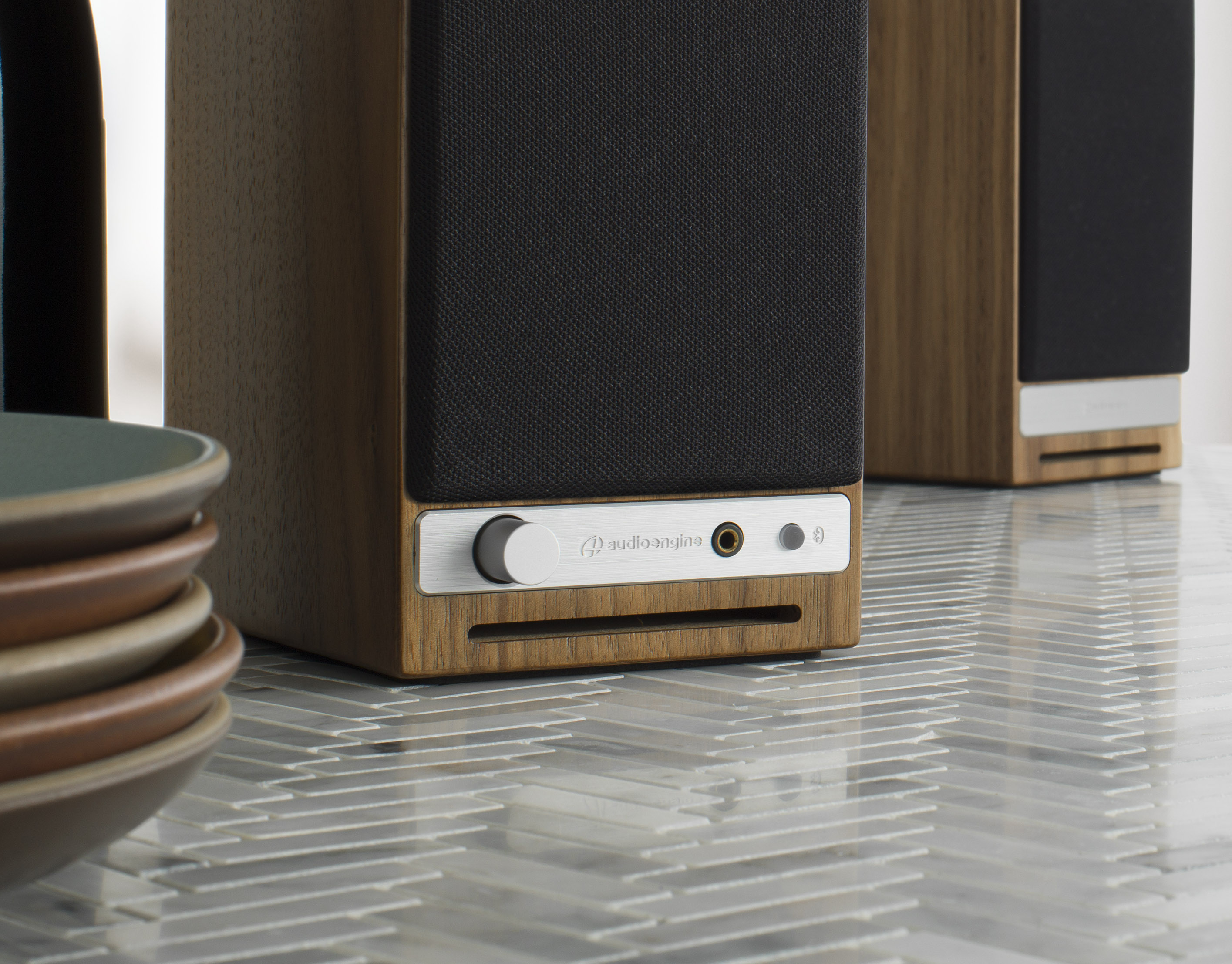 Audioengine HD3 BT 30 W kolonėlės, Riešutmedis aprašymas - Prekės nuotrauka