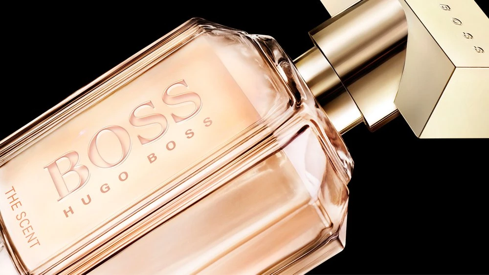 RINKINYS Boss The Scent For Her by Hugo Boss EDP 50ml, kūno losjonas 50ml ir EDP miniatiūra 7.4ml aprašymas - Prekės nuotrauka