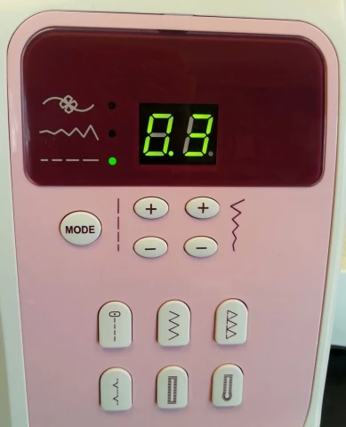 Kompiuterizuota siuvimo mašina Rubina H20A aprašymas - Prekės nuotrauka