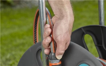 Gardena „CleverRoll L EASY“ žarnos vežimėlis aprašymas - Prekės nuotrauka