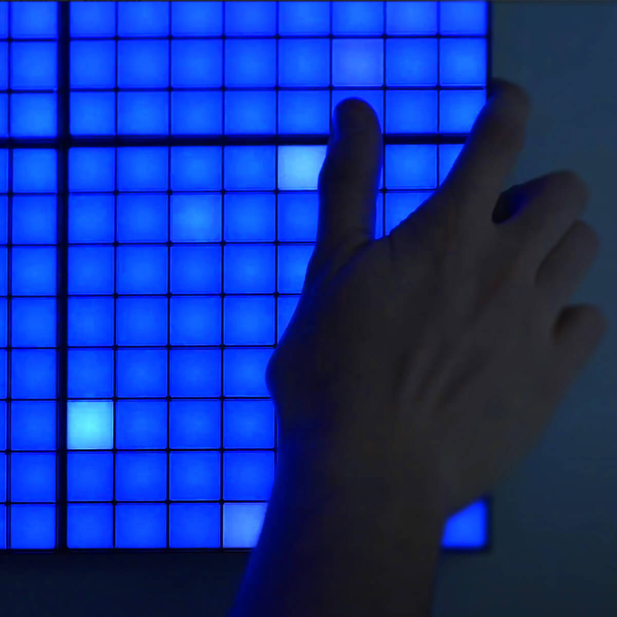 Išmaniosios LED plokštės Twinkly Squares (1 pagrindinė plokštė + 5 prailginimai) RGB, daugiaspalvės aprašymas - Prekės nuotrauka