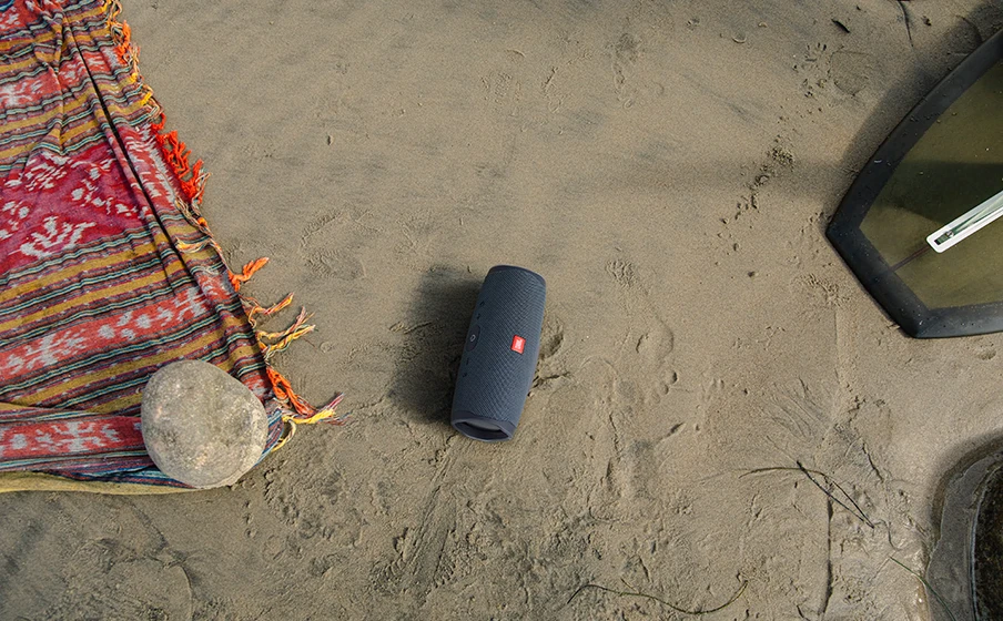 JBL Charge Essential 2  nešiojama kolonėlė, Pilkos spalvos aprašymas - Prekės nuotrauka