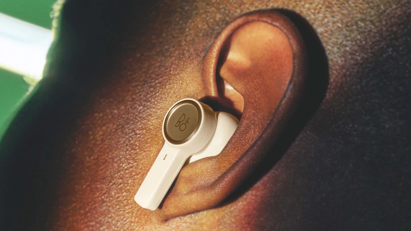 Ausinės Bang & Olufsen Beoplay EX, Juodos spalvos aprašymas - Prekės nuotrauka