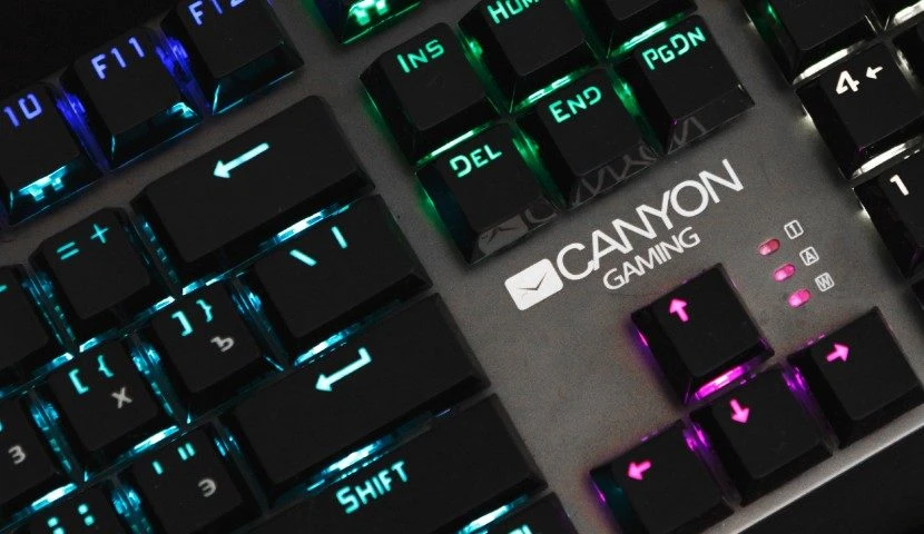 Mechaninė žaidimų klaviatūra Canyon Nightfall CND-SKB7-US, Black Switch, LED, US išdėstymas aprašymas - Prekės nuotrauka