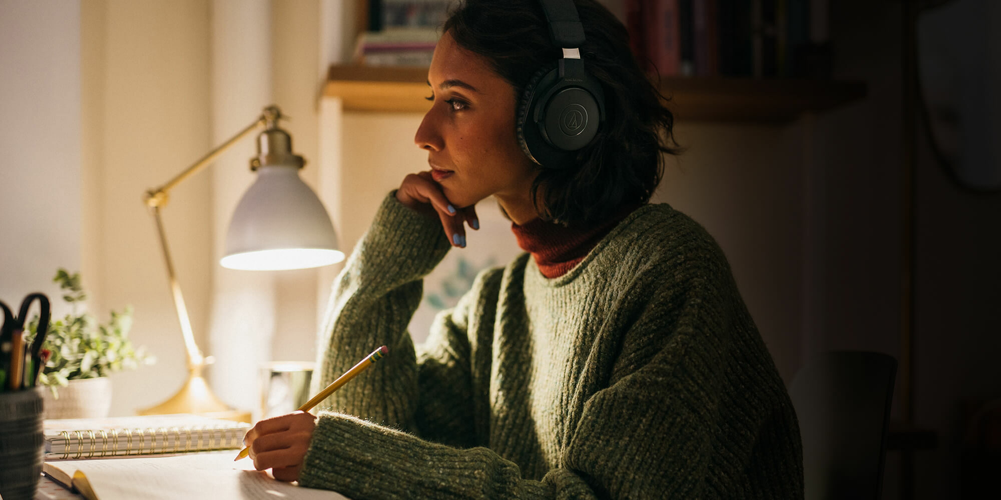 Audio-Technica ATH-M20XBT belaidės ausinės, Juodos spalvos aprašymas - Prekės nuotrauka
