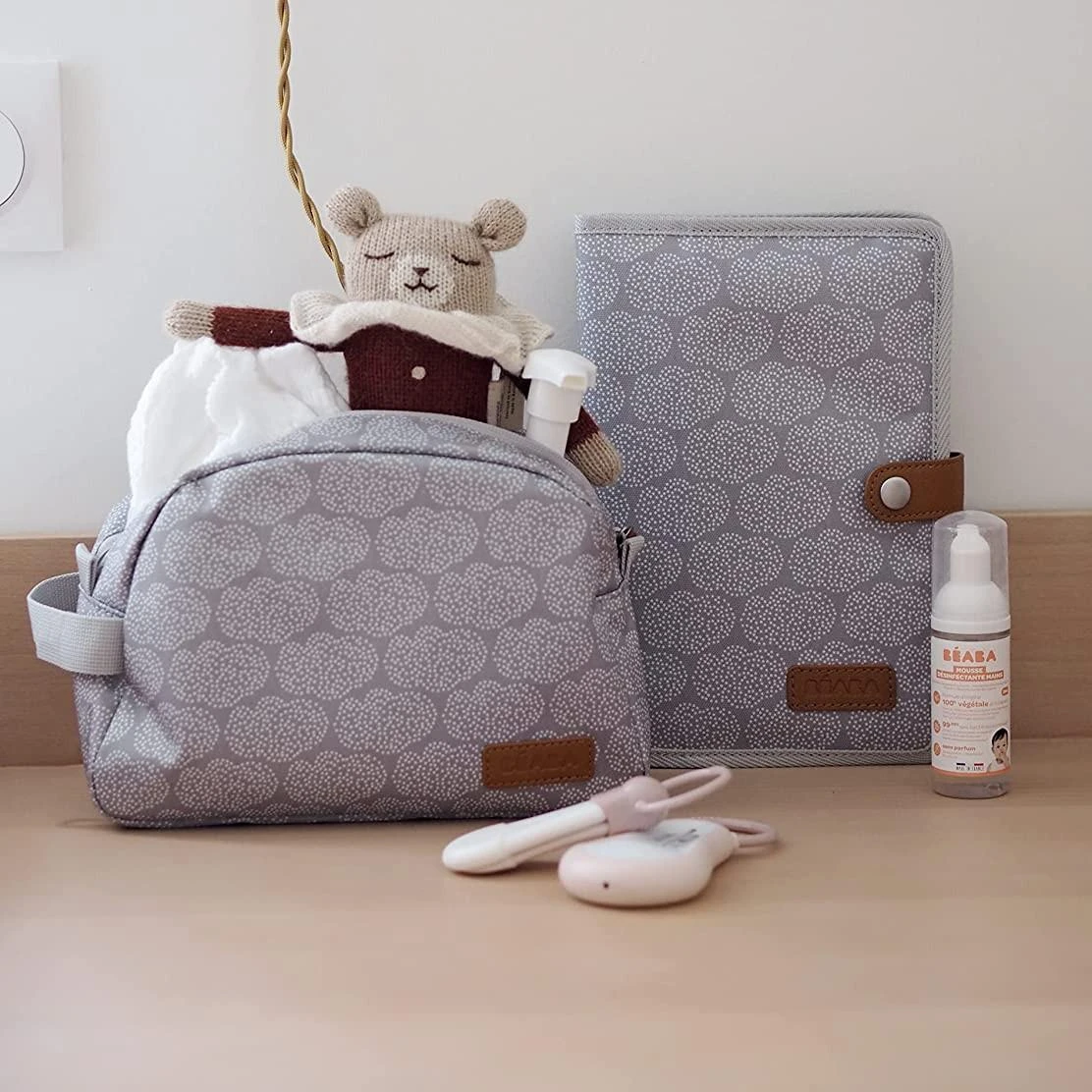 BEABA NĖŠTUMO KNYGOS APSAUGINIS DĖKLAS, TINY DOTS