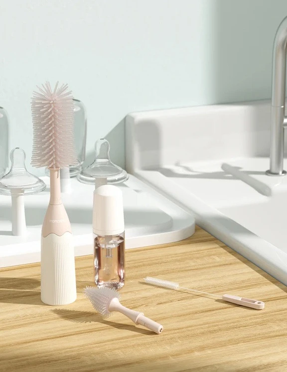 Momcozy MOMCOZ BUTELIUKŲ IR ŽINDUKŲ ŠEPETĖLIŲ RINKINYS PUSH-PRESS, RAUSVAS