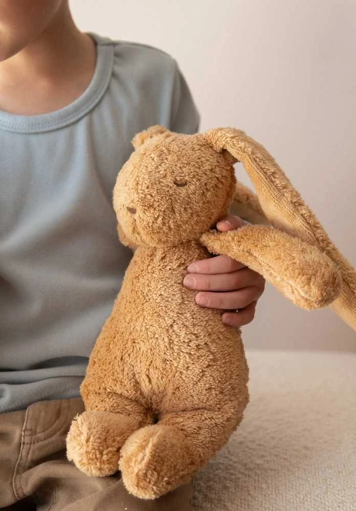 Moonie 2.0 migdukas Organic Humming Bunny - Cappuchino su garso įrašymo funkcija