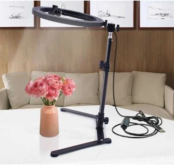 26 CM LED žiedo lempa su trikoju stovu