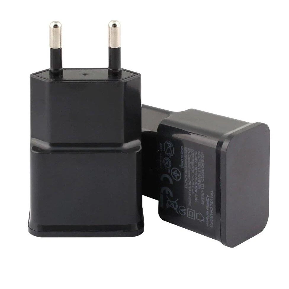 USB ir 220 V kištukas