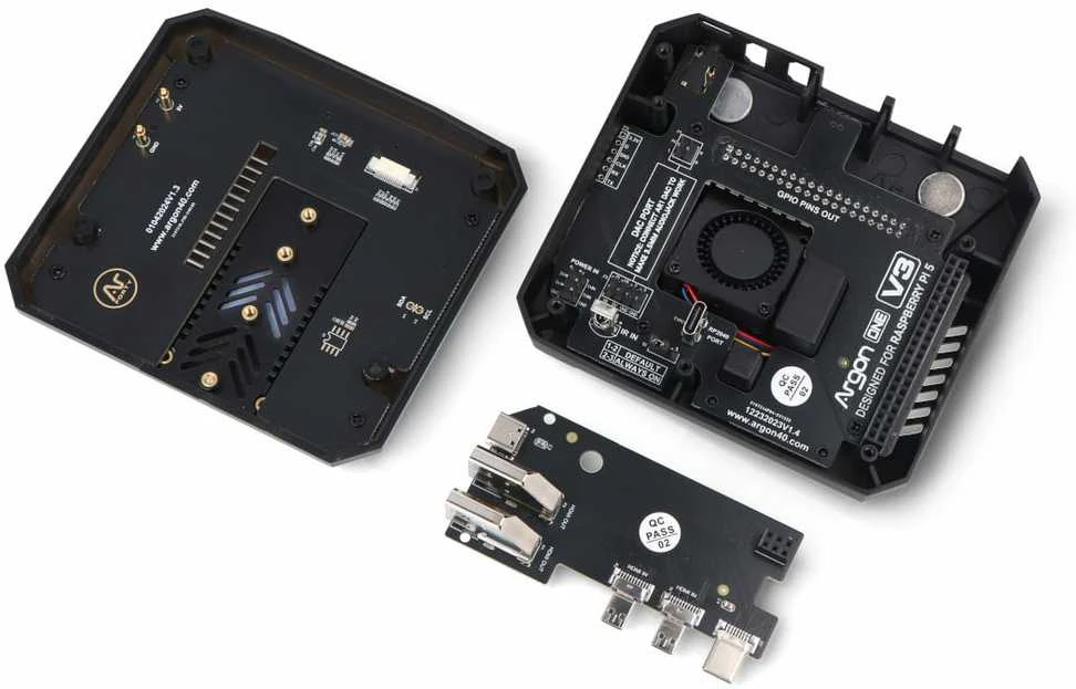 Argon40 Argon ONE V3 M.2 NVMe PCIe korpusas skirtas Raspberry Pi 5 - su ventiliatoriumi ir radiatoriumi - aliuminis - juodas