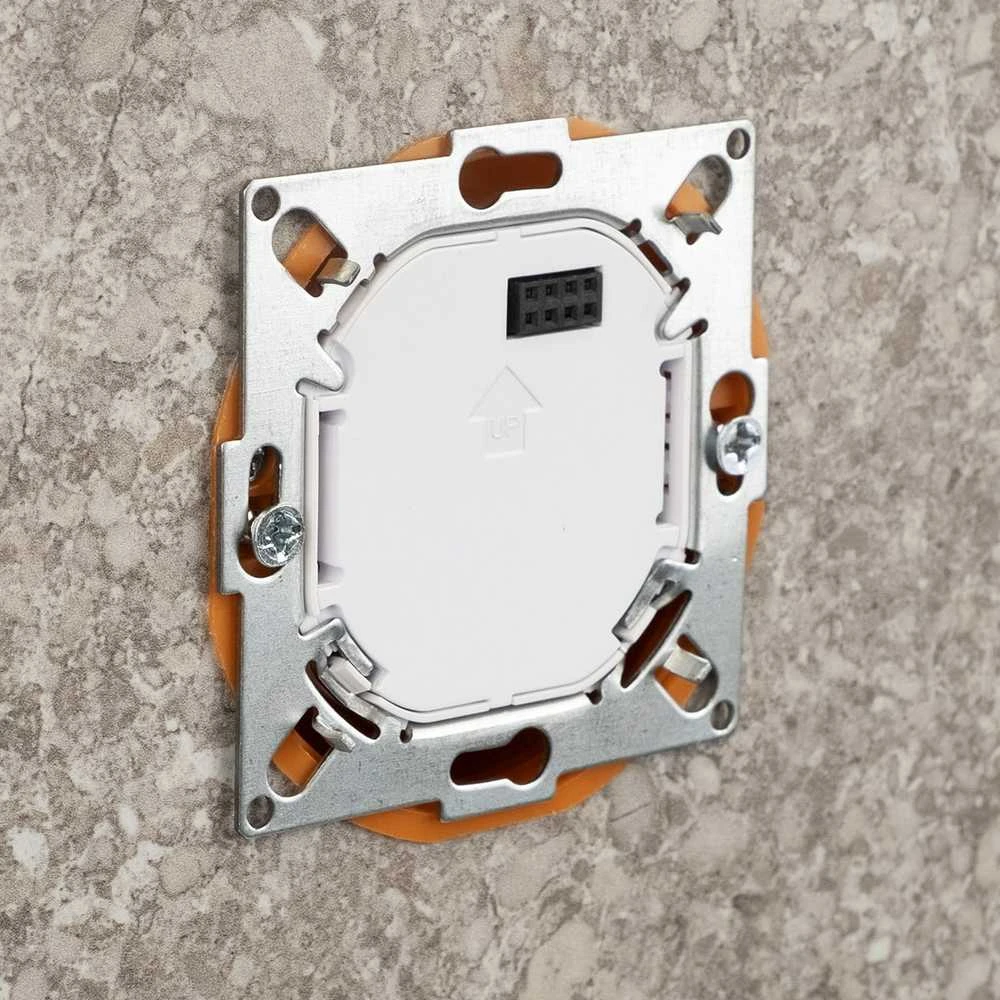 Engo Controls Engo E55 baltas Wi-Fi laidinis termostatas 230V, 55x55