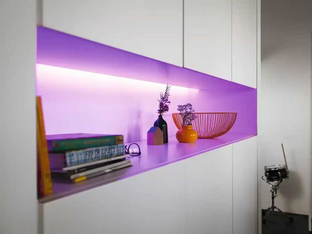 Philips Hue Lightstrip Plus LED juosta, baltos spalvos, 2 m, skirta naudoti vidaus patalpose