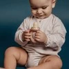 SUAVINEX SILIKONINIS KŪDIKIŲ MAITINTUVAS, NUO 6 MĖN., ROSE
