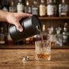 Juoda statinės formos metalinė gertuvė, 600 ml