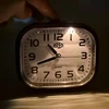 Stalinis laikrodis-žadintuvas su foniniu apšvietimu, h 11 cm