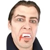 Vampyro dantys su krauju