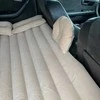 Pripučiamas čiužinys automobiliui su pompa, smėlio spalvos