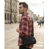 Vyriška maža juoda „Peterson“ lengva miesto rankinė per petį (crossbody), užsegama užtrauktuku, iš tekstilės