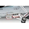 Klijavimo modelis Revell Maverick's F/A-18E, baltas