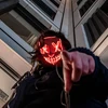 RTO Podświetlana maska na halloween raudona