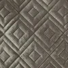 Eurofirany ARIEL/3 Lovatiesė iš švelnaus aksomo su švelniu blizgesiu, dygsniuota karšto spaudimo (hot press) metodu geometriniu raštu, 220 X 240 cm, spalva: tamsi smėlio