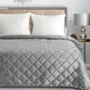 Eurofirany Dekoratyvinis lovos užtiesalas 170x210 cm, sidabrinis langelių raštas, aksominis audinis, karšto spaudimo folijos spauda, lovos ar sofos uždangalas, minkštas pledas Lovatiesė