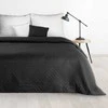 Eurofirany DESIGN 91 BONI / 5 Lovatiesė su karšto spaudimo technika įspaustu skiautinių motyvu, 170X210 cm, spalva: juoda Lovatiesė