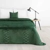 Eurofirany DESIGN 91 LUIZ / 3 Aksominė lovatiesė, dygsniuota karšto spaudimo būdu su geometriniu raštu, 220X240 cm, spalva: tamsi žalia Lovatiesė