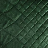 Eurofirany DESIGN 91 LUIZ / 3 Aksominė lovatiesė, dygsniuota karšto spaudimo būdu su geometriniu raštu, 220X240 cm, spalva: tamsi žalia Lovatiesė