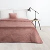 Eurofirany DESIGN 91 LUIZ / 4 Aksominė lovatiesė, dygsniuota karšto spaudimo būdu su palmių lapų raštu, 170X210 cm, spalva: rožinė Lovatiesė