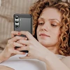 Hurtel Carbon Case do Samsung Galaxy S24 FE – dėklas telefonui juodos spalvos