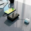 Nešiojamoji baterija SBS 20000 mAh 20W su integruotu USB-C laidu ir skaitmeniniu ekranu - juodas