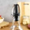 Vilde Stiklinis butelis aliejui ir actui 250 ml su dozatoriumi