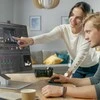 „ALOGIC Clarity Pro Touch“ 27 colių UHD 4K monitorius su 65 W raiška ir internetine kamera