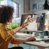 „ALOGIC Clarity Pro Touch“ 27 colių UHD 4K monitorius su 65 W raiška ir internetine kamera