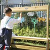 CLASSIC WORLD EDU Set Double-Sided Painting Board Easel with Vanduo Pump