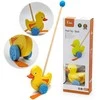 Medinis stumiamas žaislas Viga Toys Viščiukas