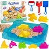 Woopie Kinetinio smėlio rinkinys 0,5kg su staliuku ir formelėmis