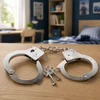 Lean Toys Handcuffs for a Little Policeman, Metal, with Keys, for Children, Sidabrinis