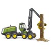 Bruder Harwester john deere 1270g su konarem drzewa