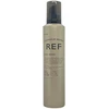 REF Volume & Bodifying No.345 Veganiškos plaukų formavimo putos, suteikiančios apimties ir tekstūros, vidutinės fiksacijos, 250 ml