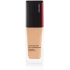 „Shiseido Synchro Skin Self-Refreshing Medium Coverage“ skystas makiažo pagrindas, 320 Pine SPF 30, 30 ml