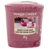 Yankee Candle Sweet Plum Sake Scented Candle kvapioji žvakė, 49 g