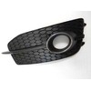 VAG AUDI Q3 oro kreipiančiosios grotelės dešinėje originalios 8U080768682DSP9