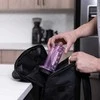 AeroPress – skaidrios violetinės spalvos kavos virimo aparatas