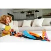 Mattel „Disney Pixar“ – „Cars Glow Racers“ pristatymas ir „Criss-Cross Glow Race“ žaidimų rinkinys (HPD80)